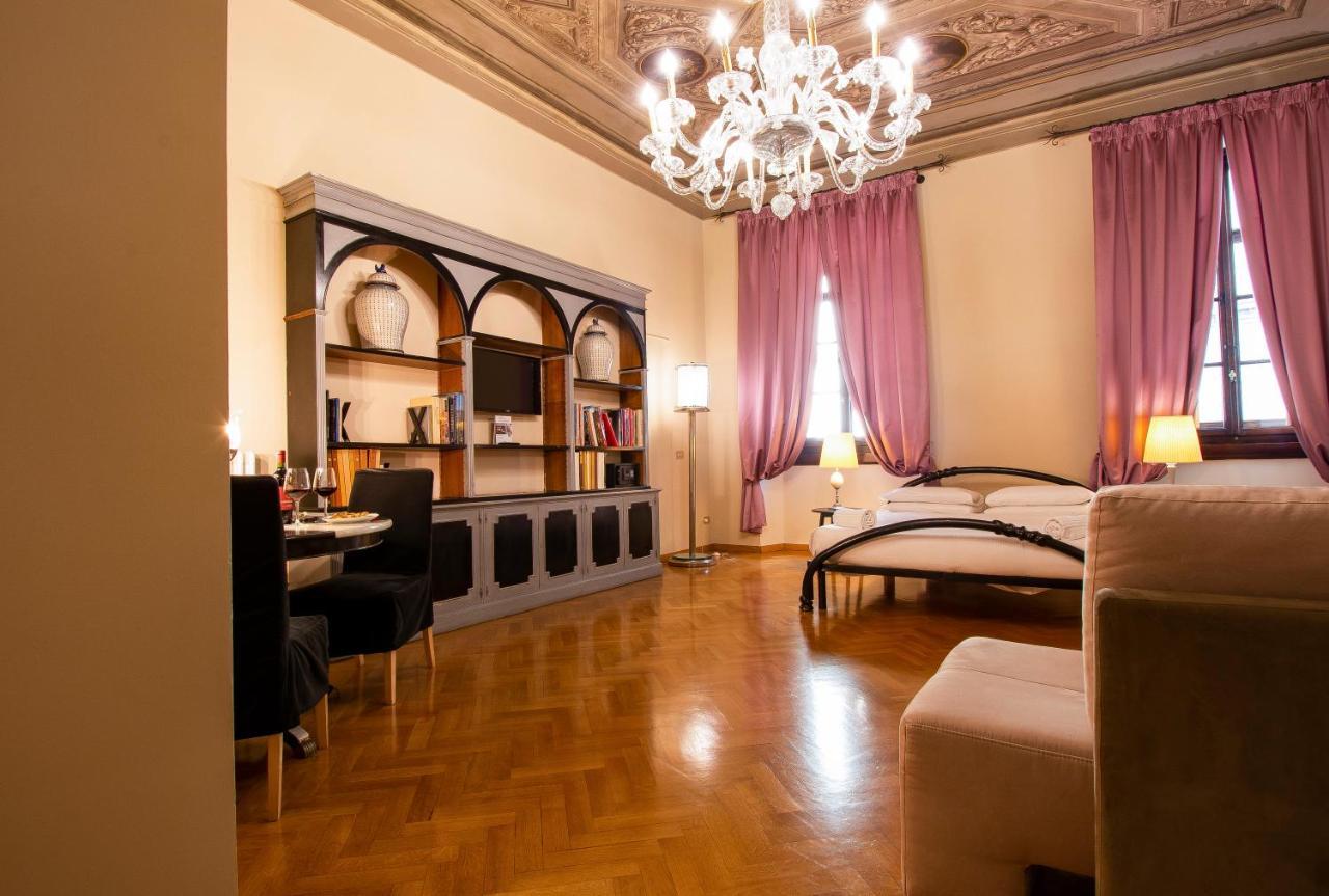 N4U Guest House Флоренция Экстерьер фото