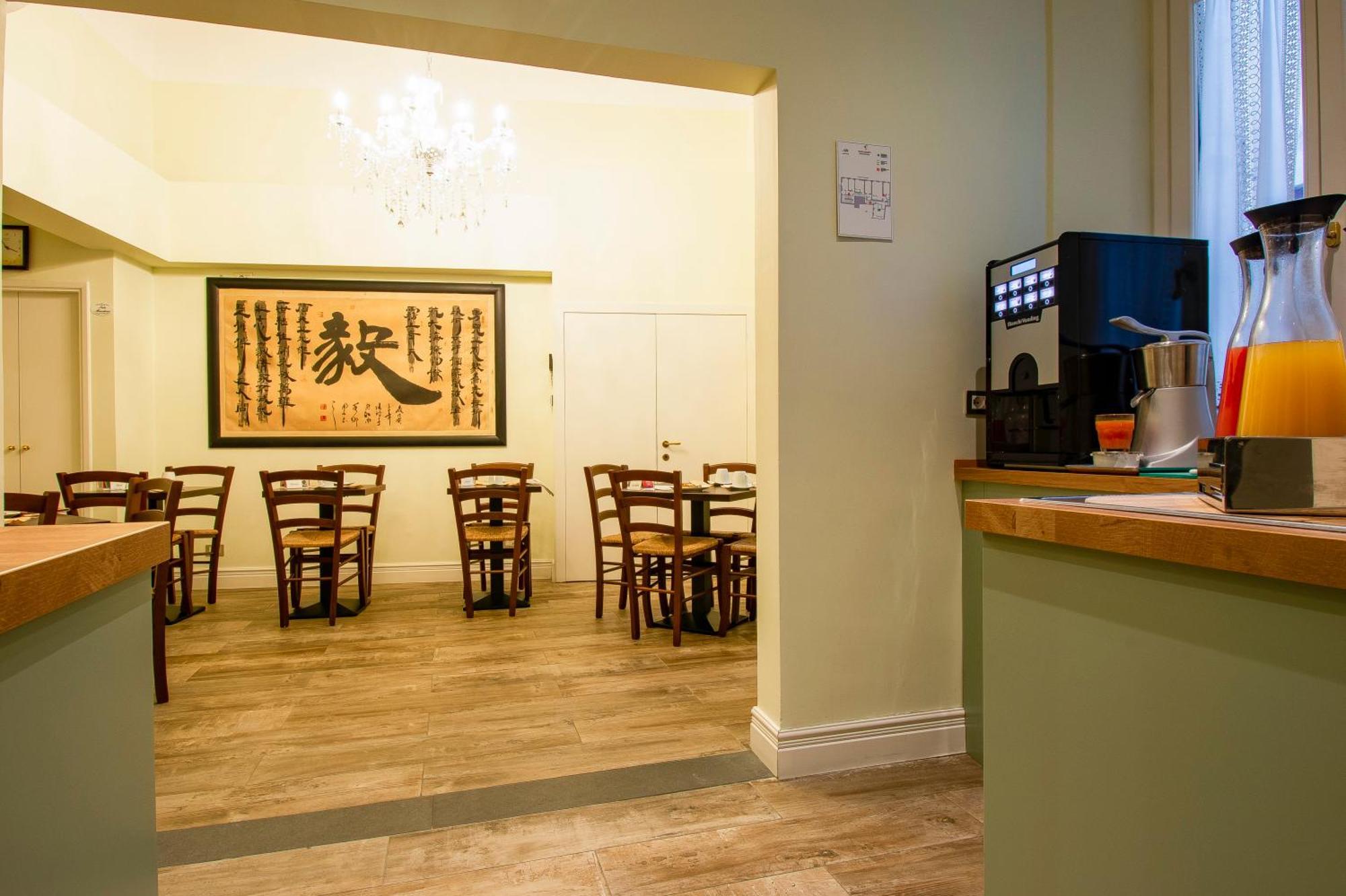 N4U Guest House Флоренция Экстерьер фото