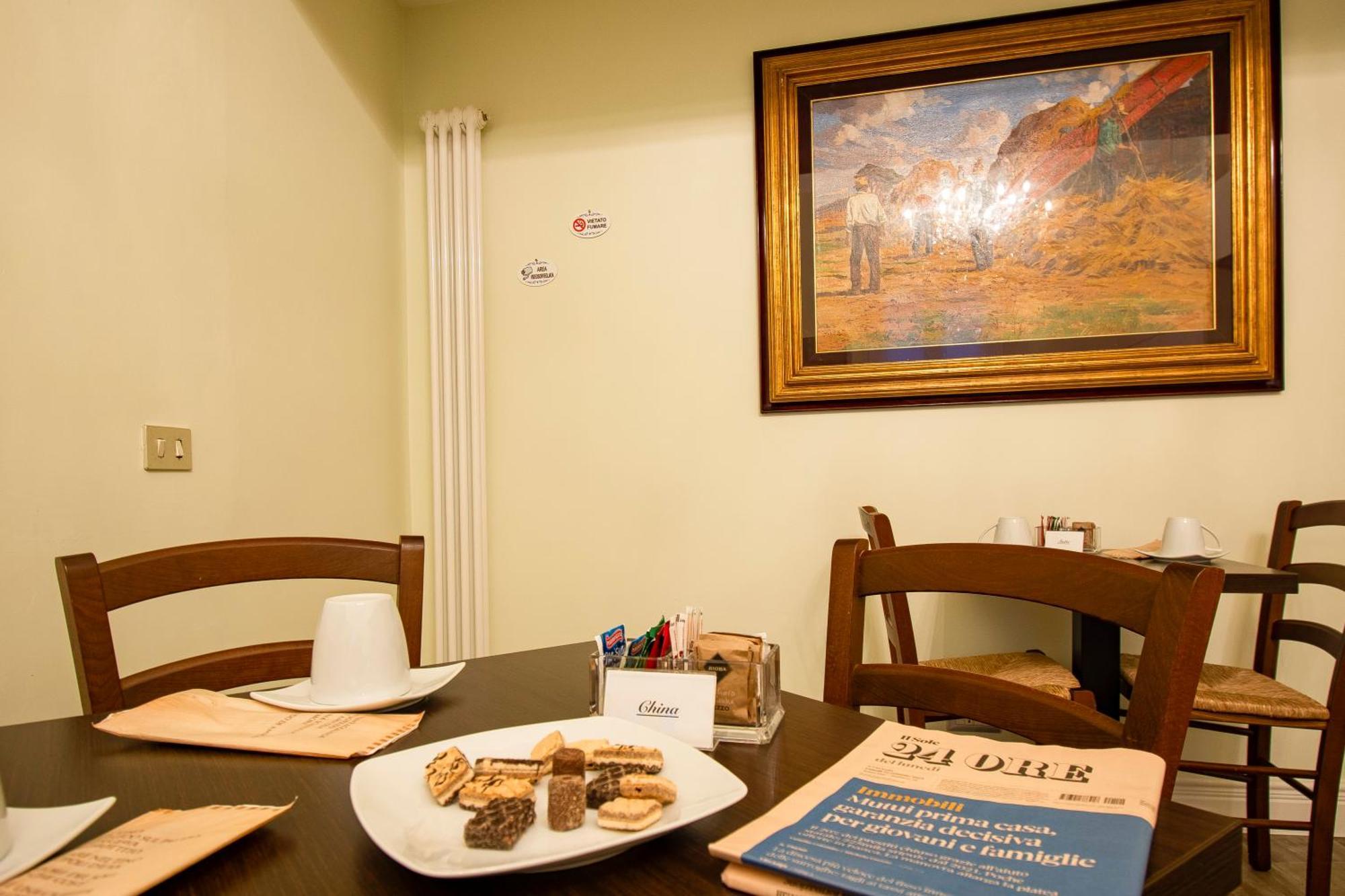 N4U Guest House Флоренция Экстерьер фото