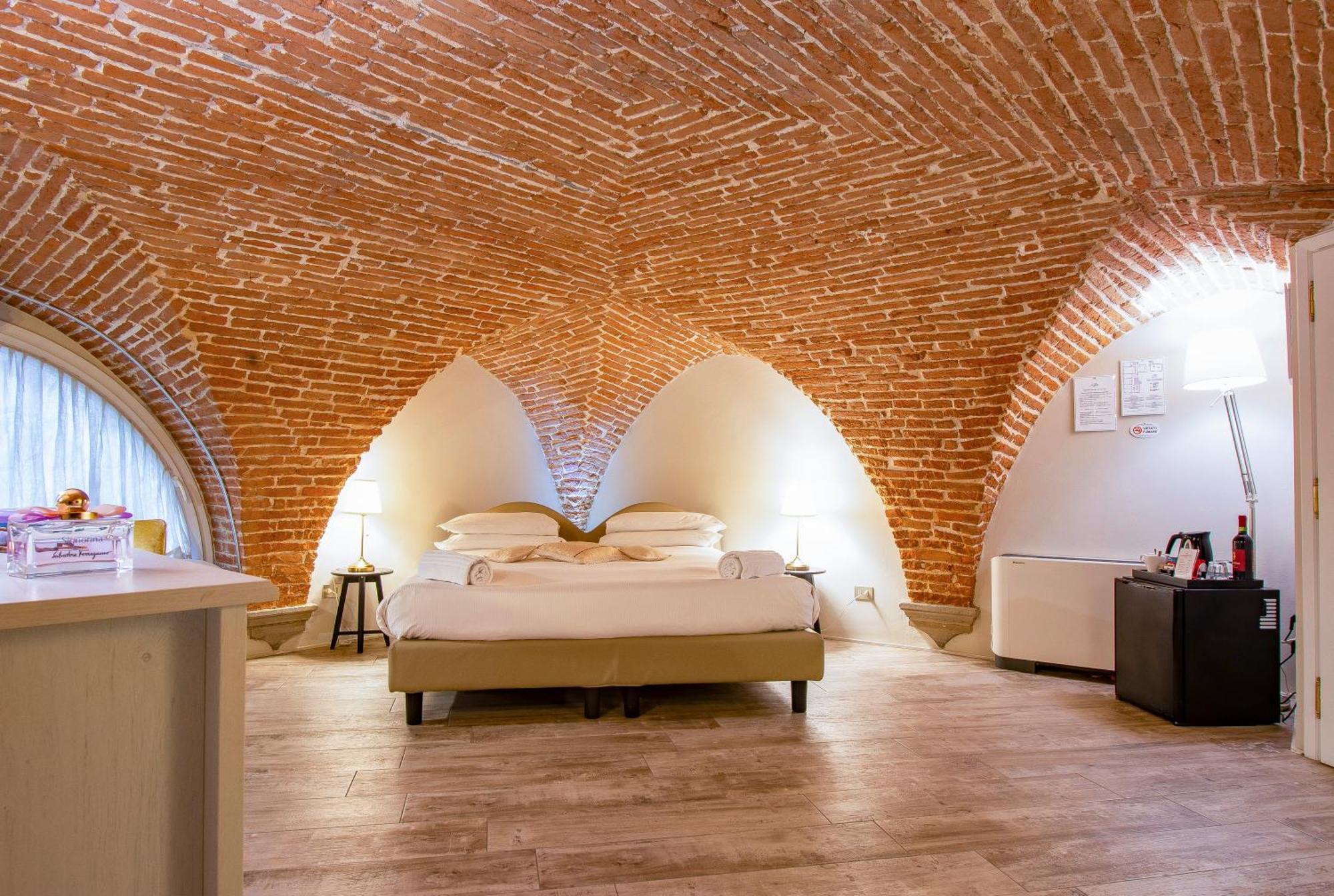N4U Guest House Флоренция Экстерьер фото